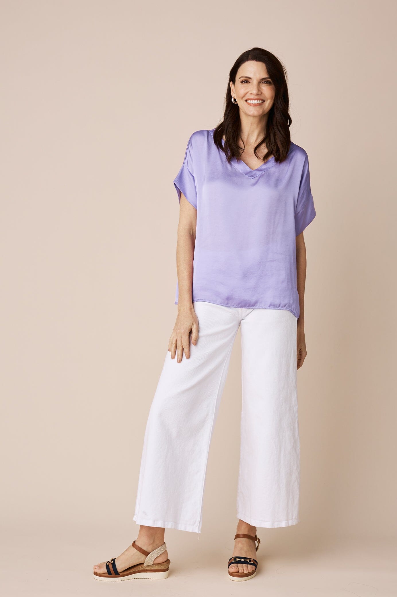 Bianca Short Sleeve Top Lavender with V Neck