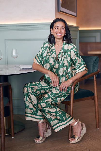 Bridgett Short Sleeve Collared Shirt Emerald