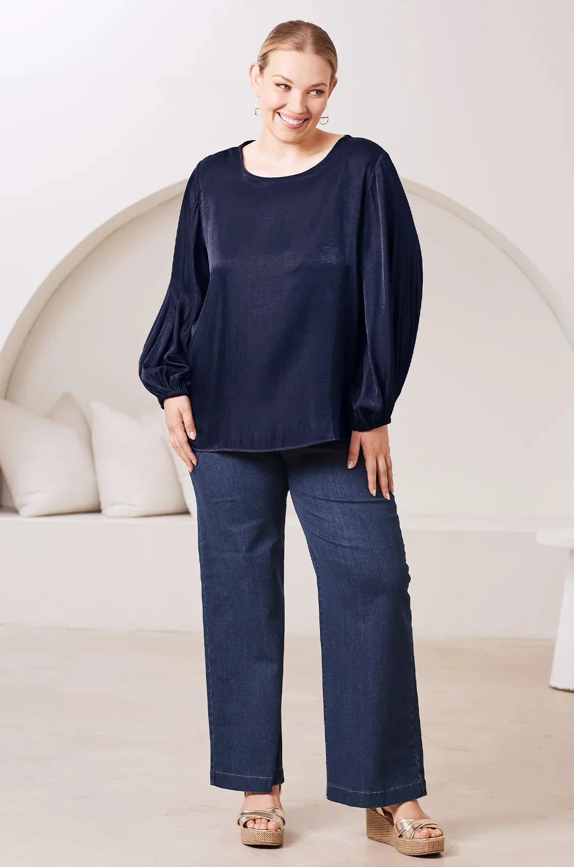 Sophia Round Neck Long Sleeve Top Navy