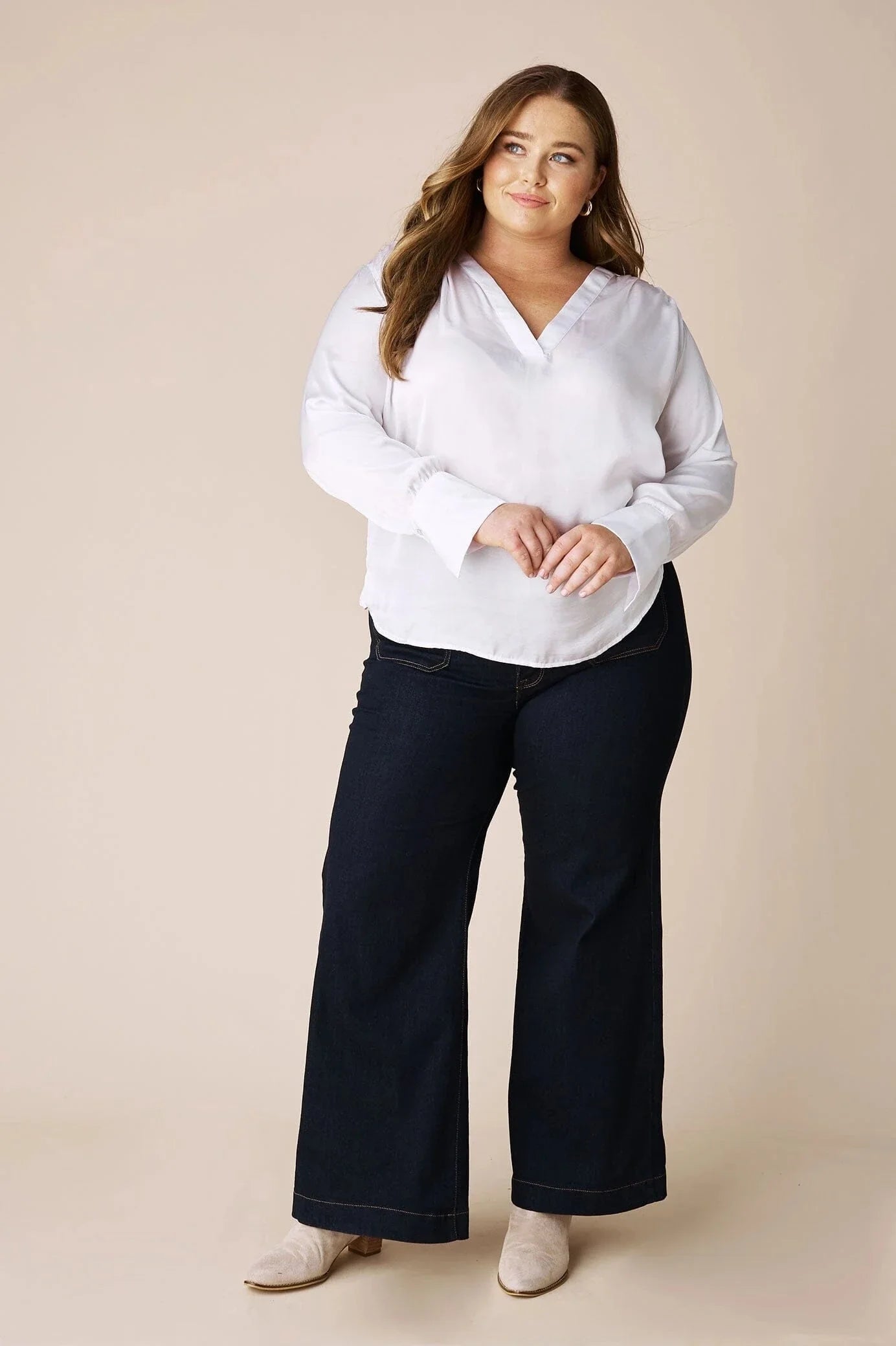 Daniella V-Neck Long Sleeve Top White