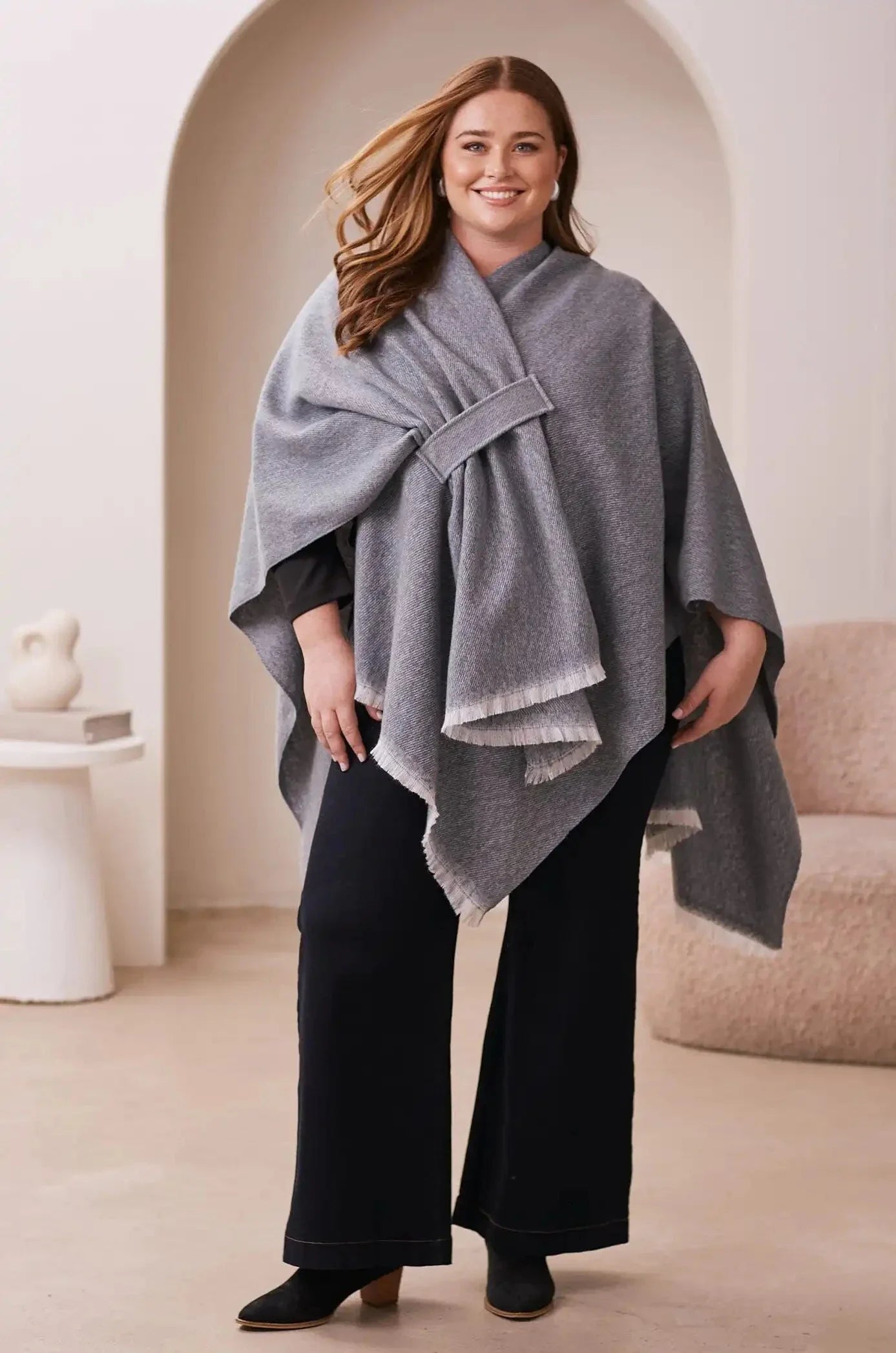 Silvia Cape Blue Grey