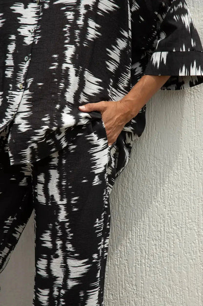 Campania Collared Short Sleeve Top Black