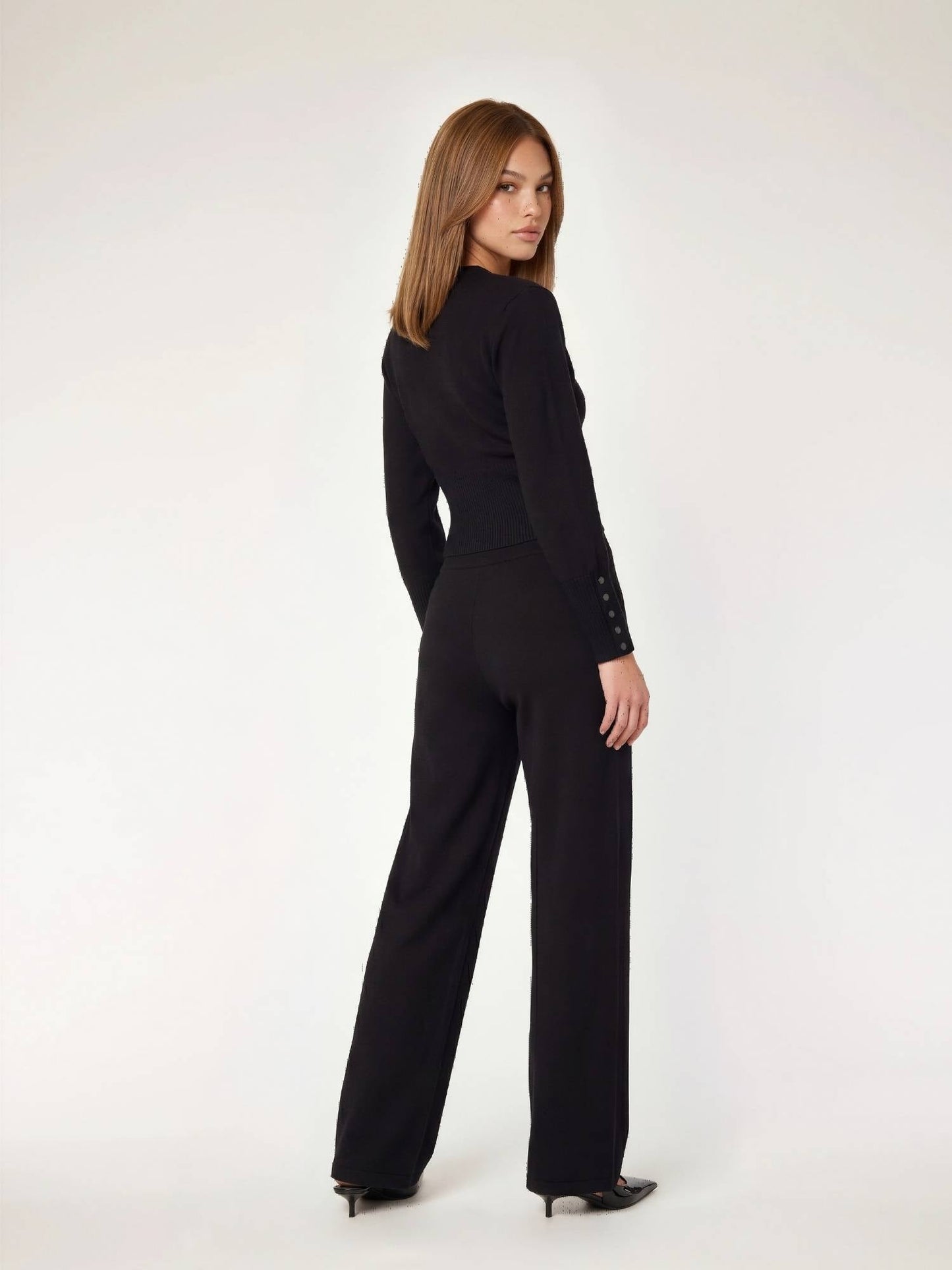 FAYE - Fitted Cardigan • Black