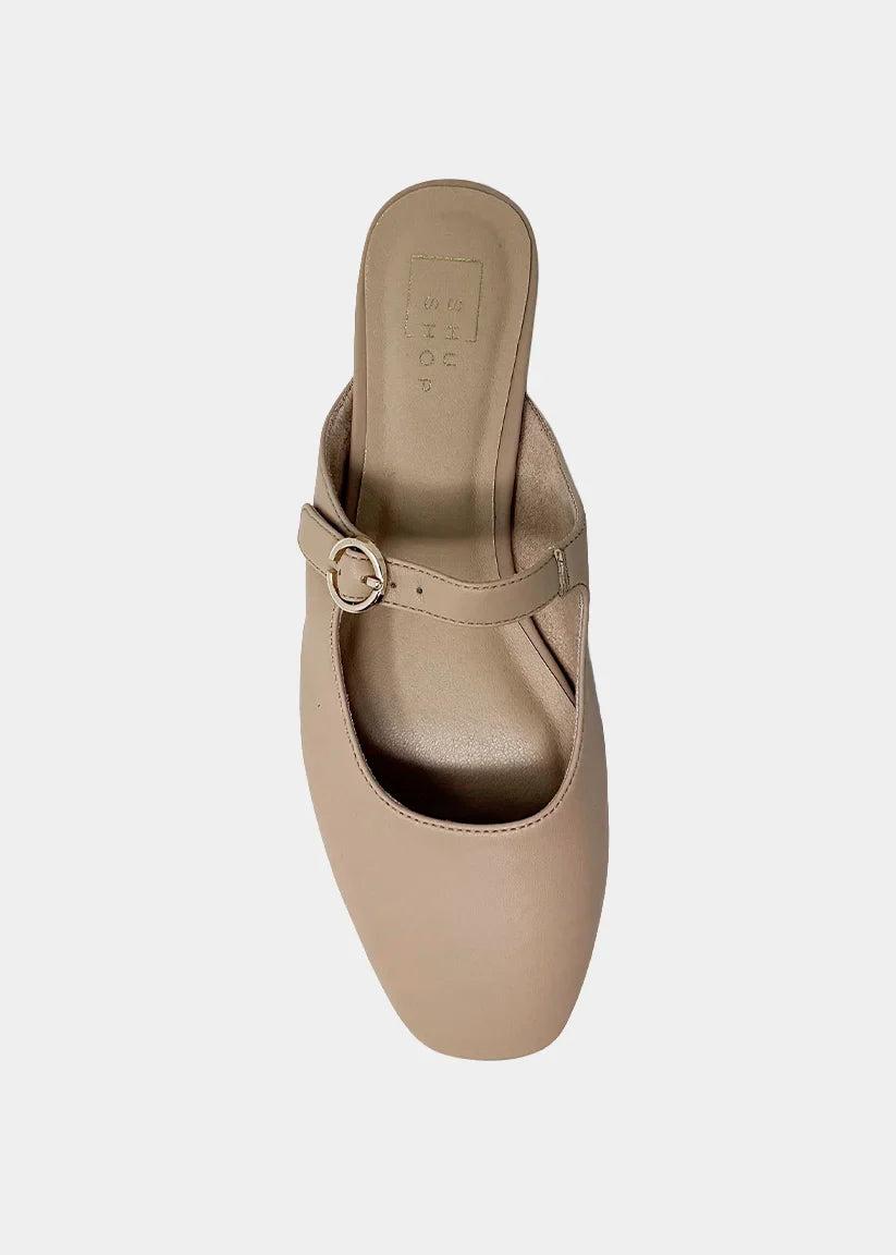 Shu Shop Aidy Flat