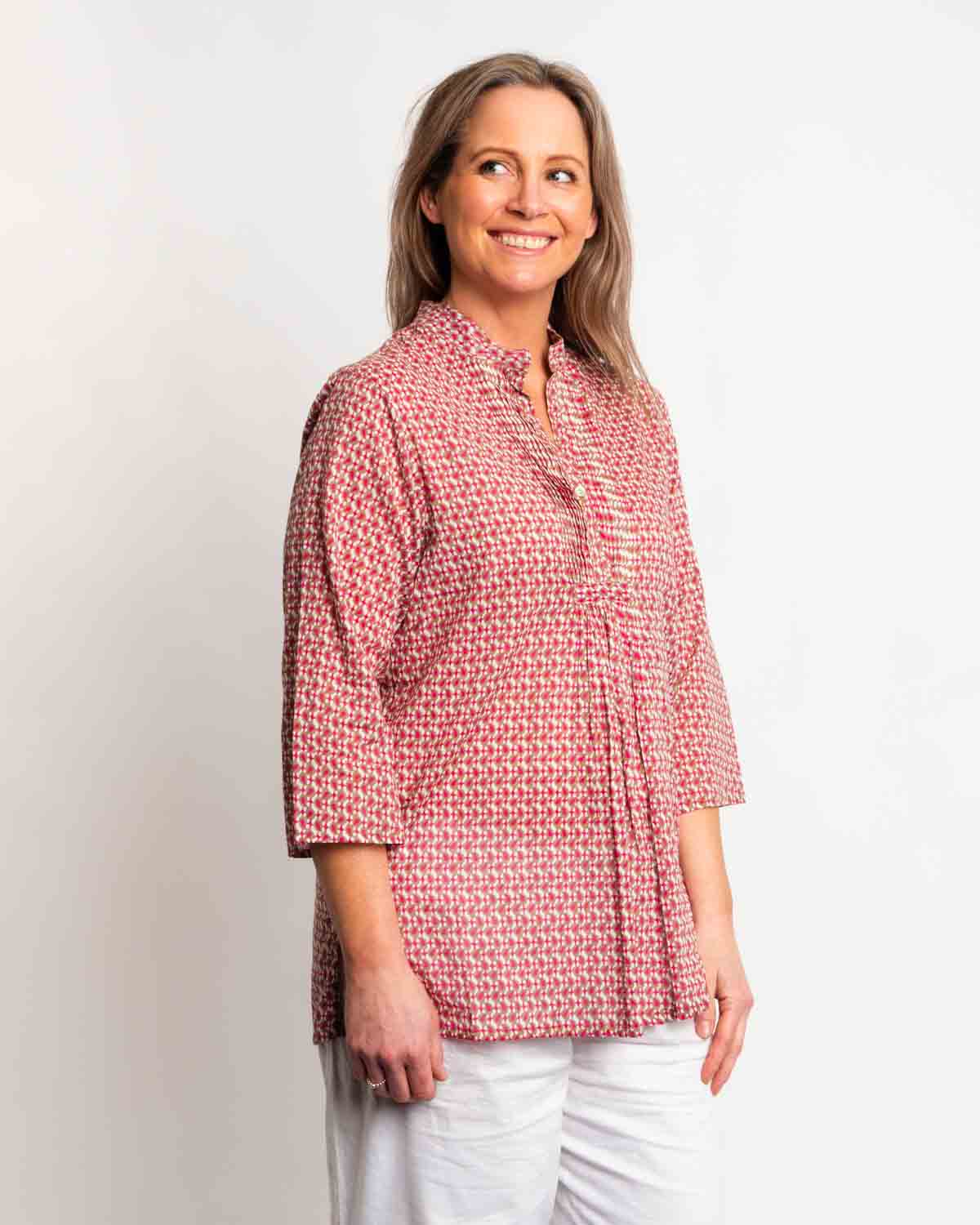 Sleeved and Pleated Summer Top in Ecru Pink