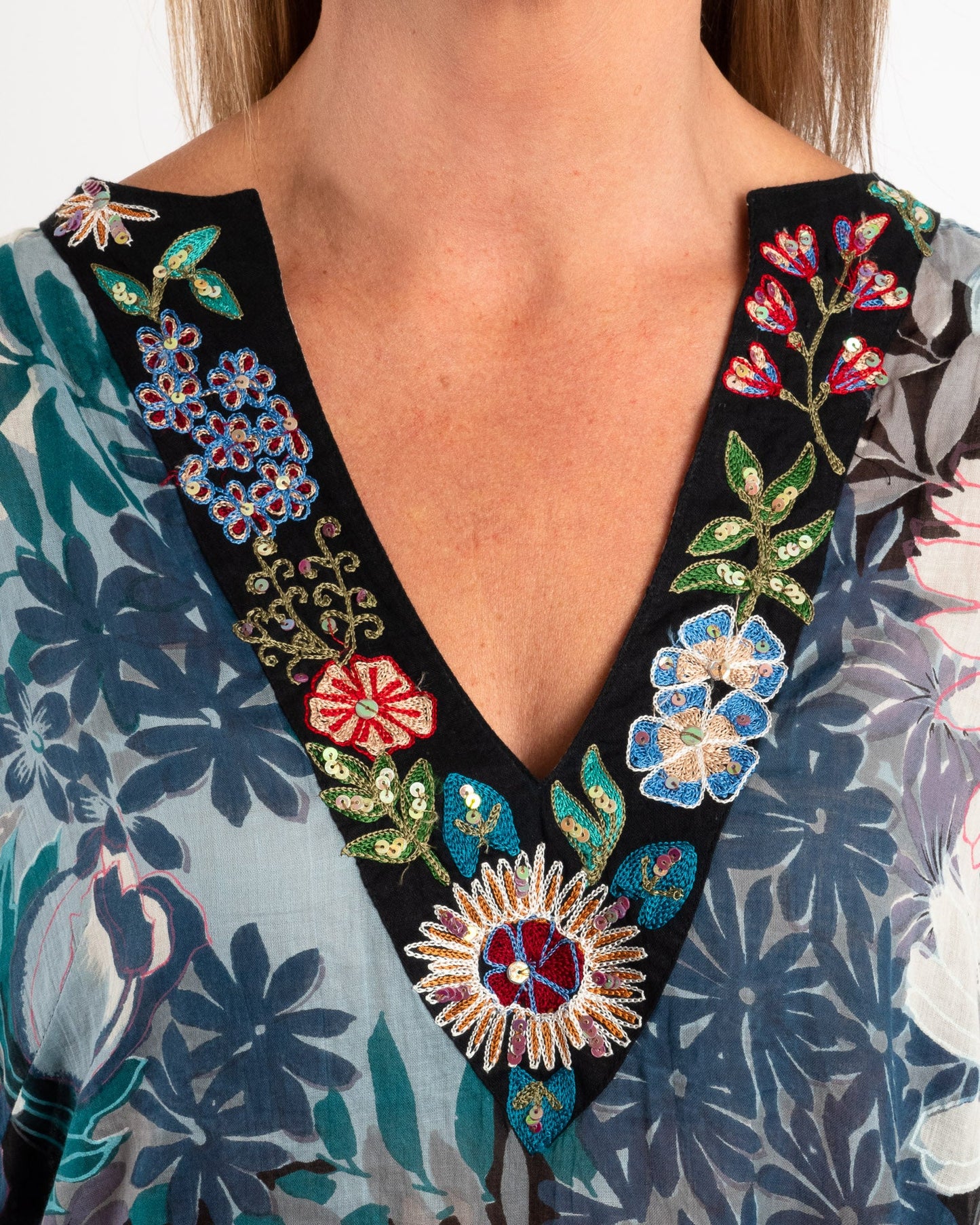 Sleeveless Summer Shift Dress With Embellished V-neck in Blue Grey Floral