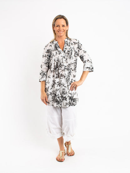 Long Pleated Shirt in Black and White