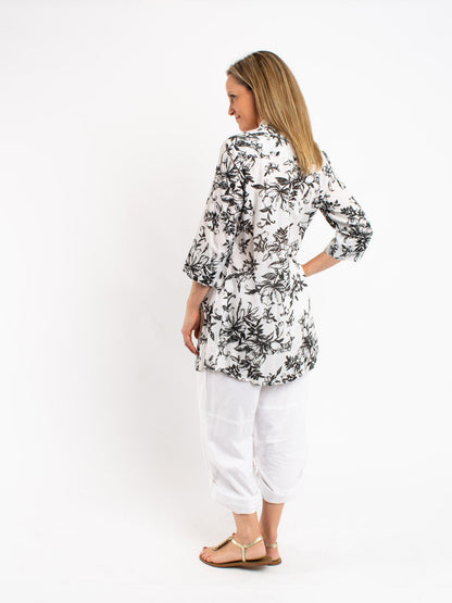 Long Pleated Shirt in Black and White