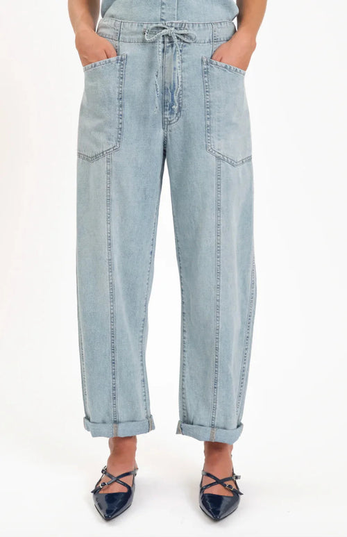 Daze Villa Drawstring Barrel Leg Jean