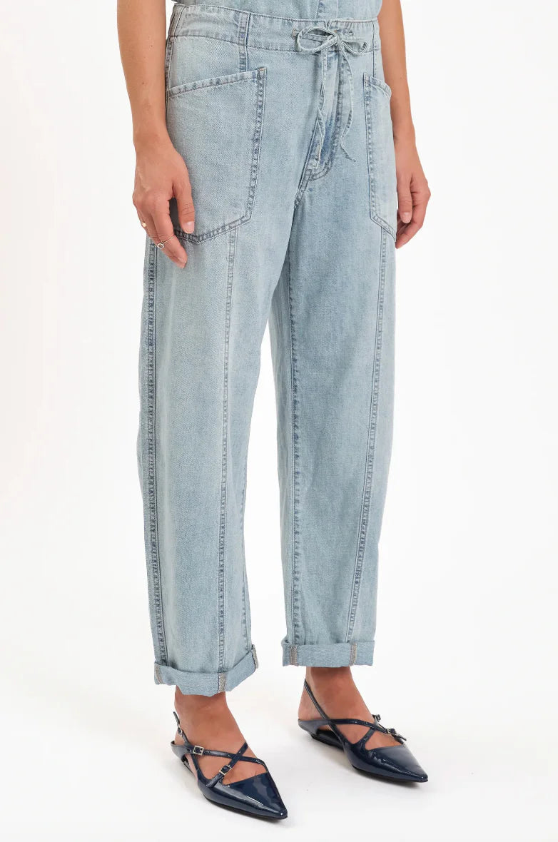 Daze Villa Drawstring Barrel Leg Jean
