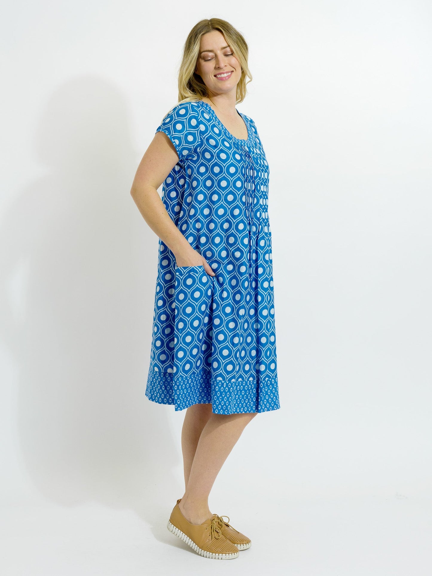 Marcoola Dress in Blue and White Eyes