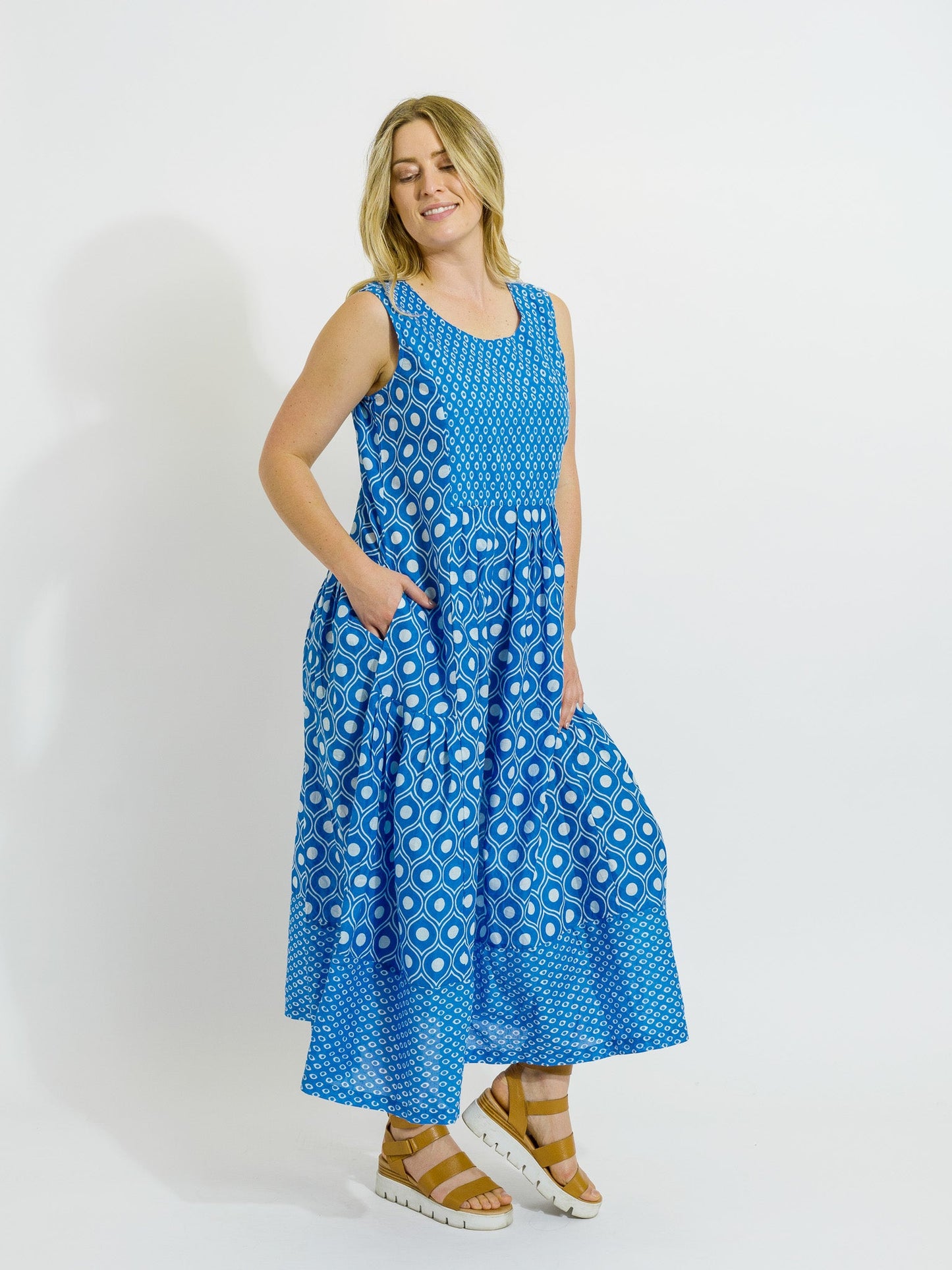 Sarina dress in Blue and White