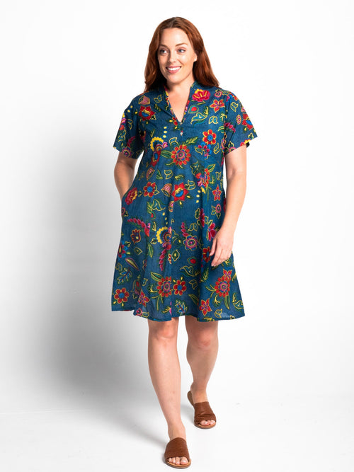 Mareeba Dress with Short Sleeve in Denim Floral