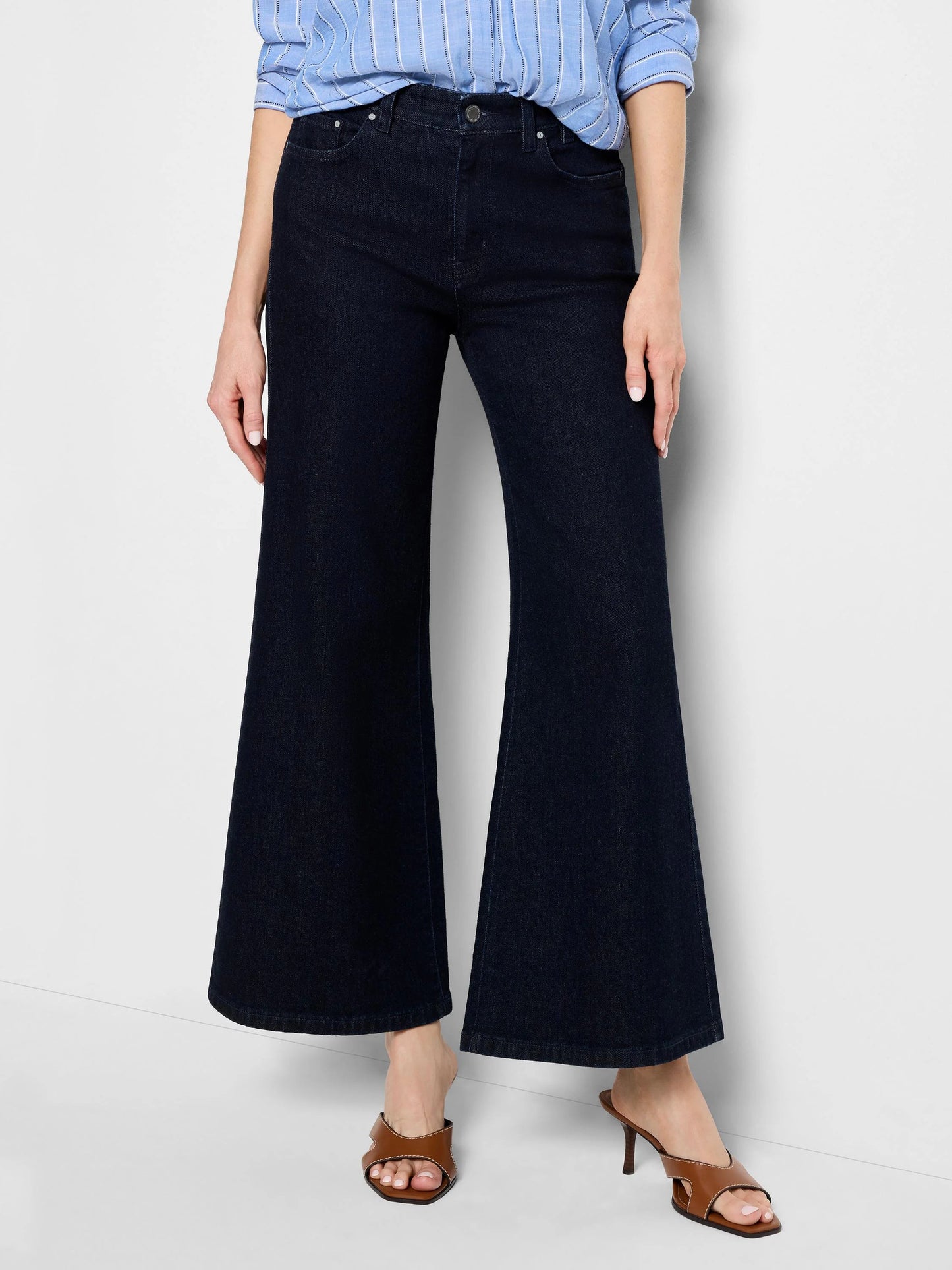 Joyride Boot Flare Ankle Jeans