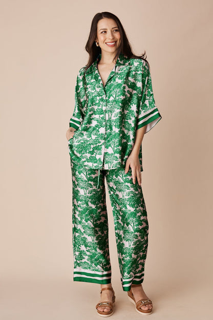 Lisa Short Sleeve Collared Top Emerald