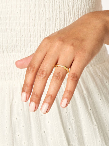 REFINED - Ring • Color: 18K Yellow Gold
