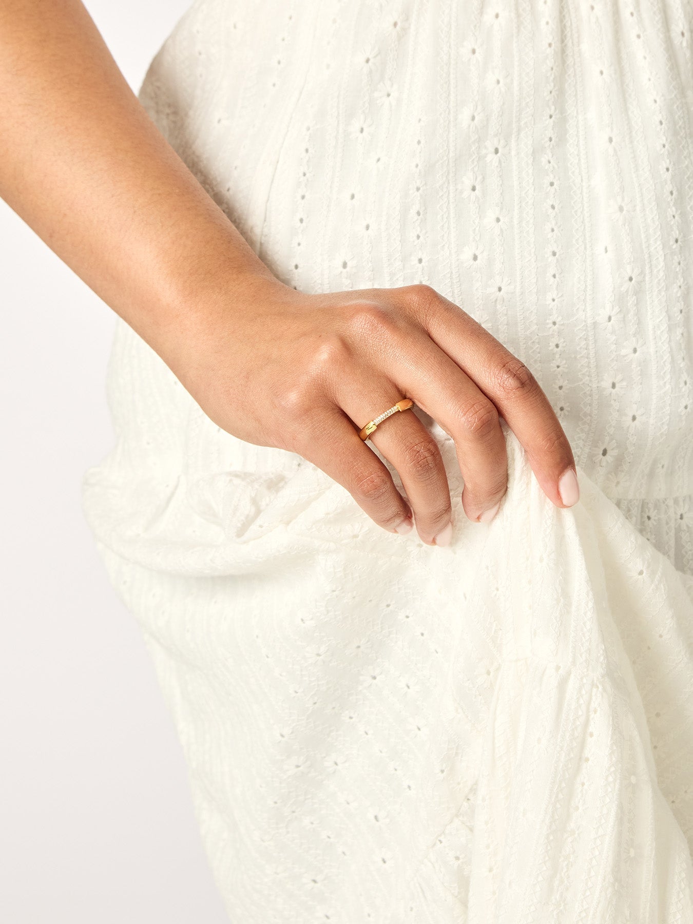 REFINED - Ring • Color: 18K Yellow Gold