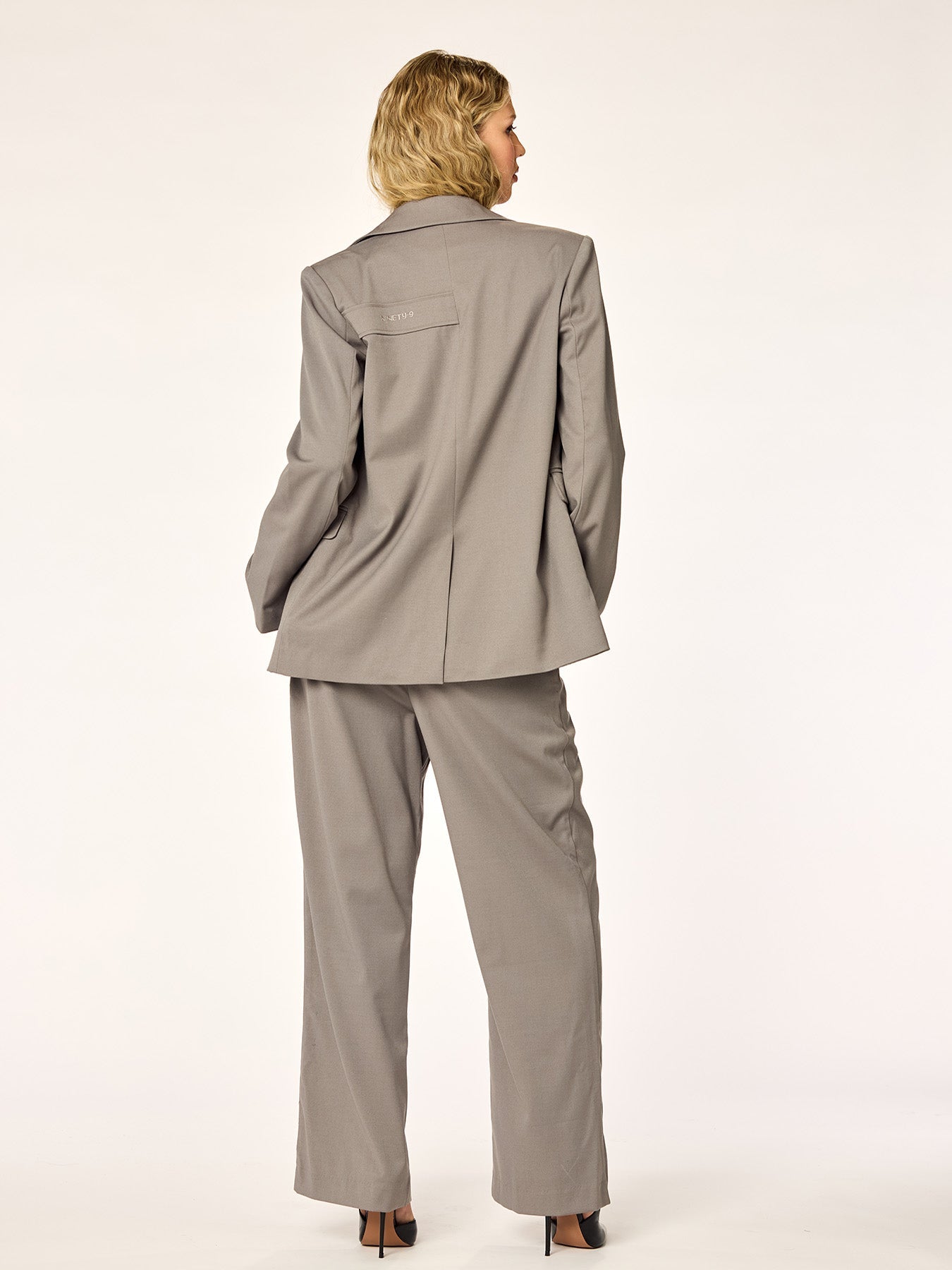 BLAZING - Suit Pants • Grey