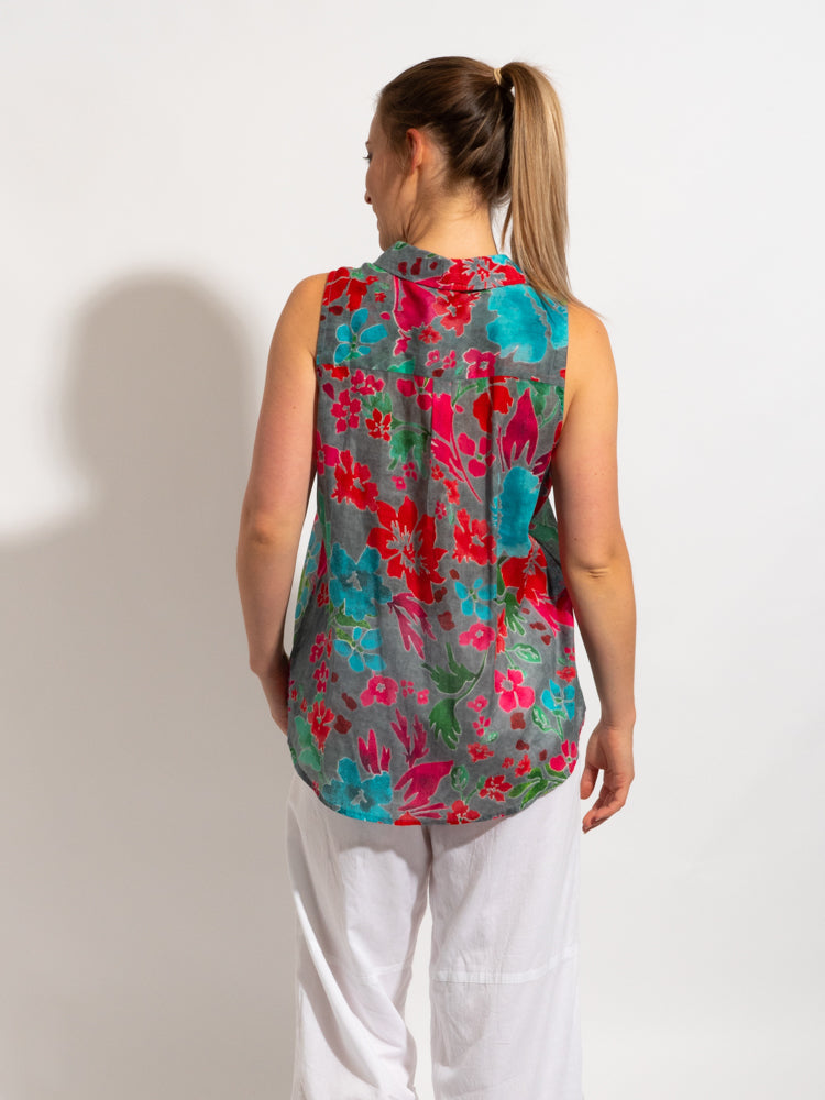 Mozaic Cooloola Top in Grey Red Floral