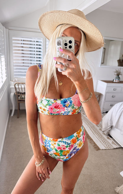 Sail Bottom ~ Ivory Botanical Rib Scrunch