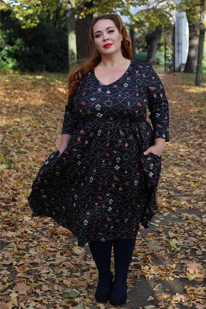 Billie Christmas Print Long Sleeved Dress