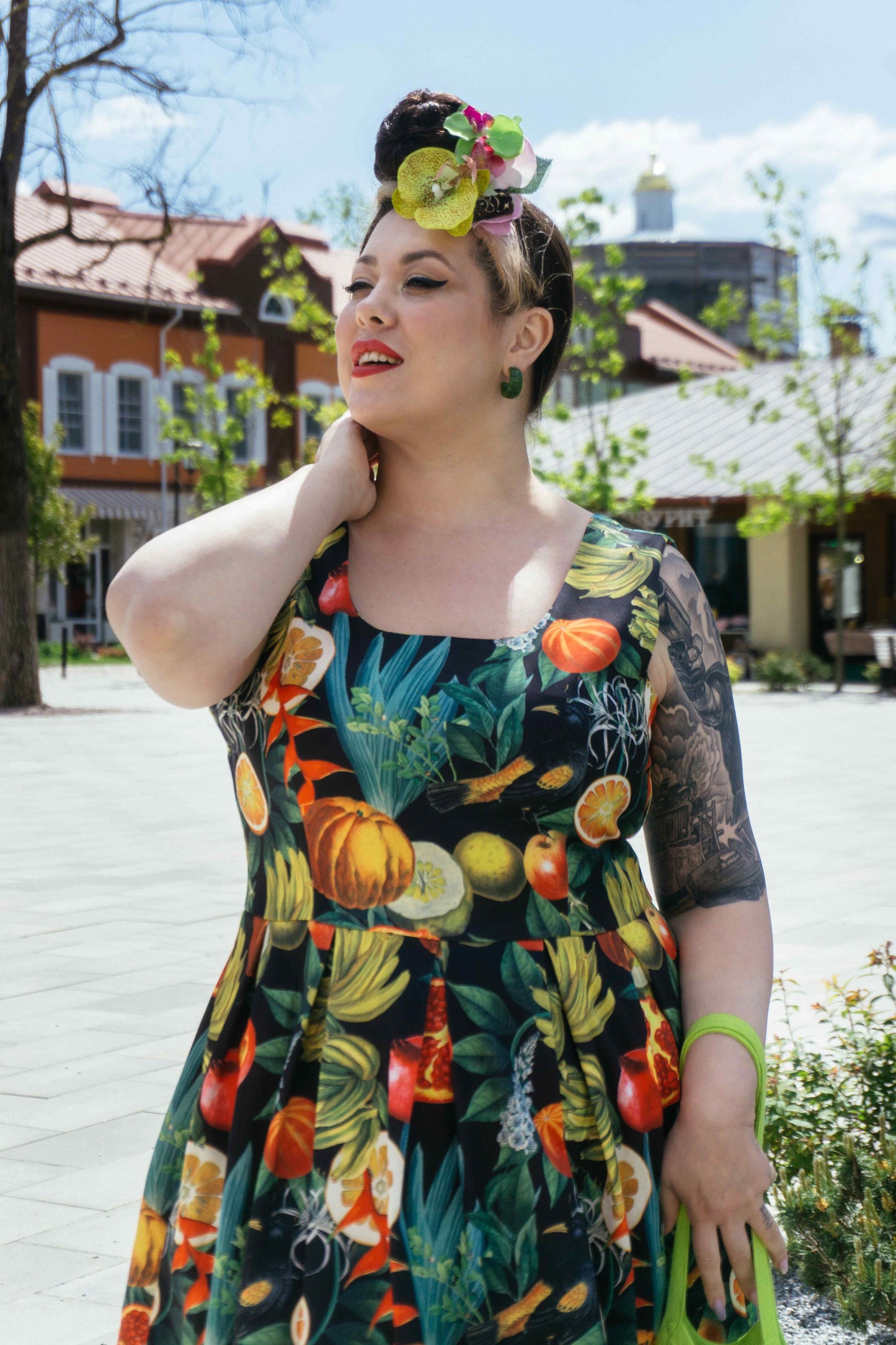 Amanda Black Tropical Fruits Print Pleated Dress