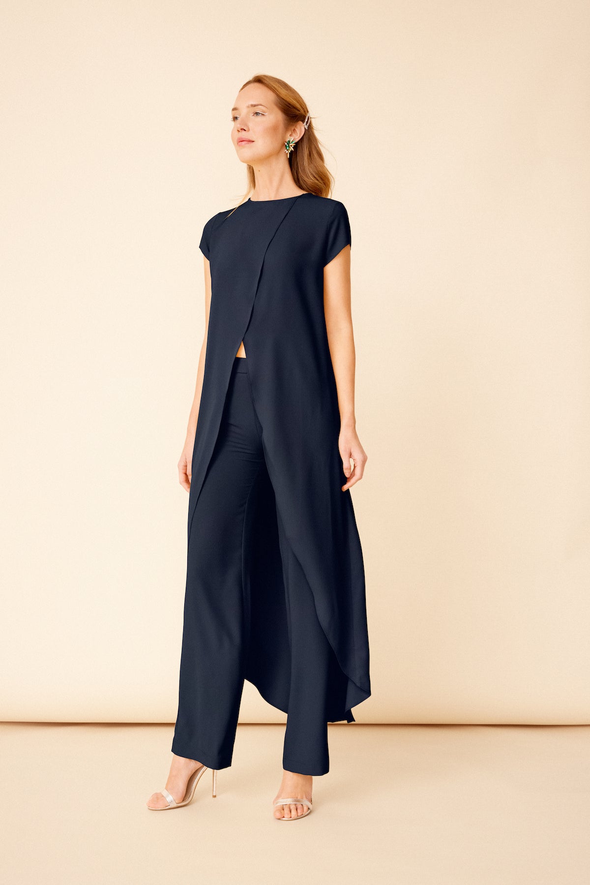 Conjunto Top Maca + Pantalon Lisa Navy · Wisteria ·