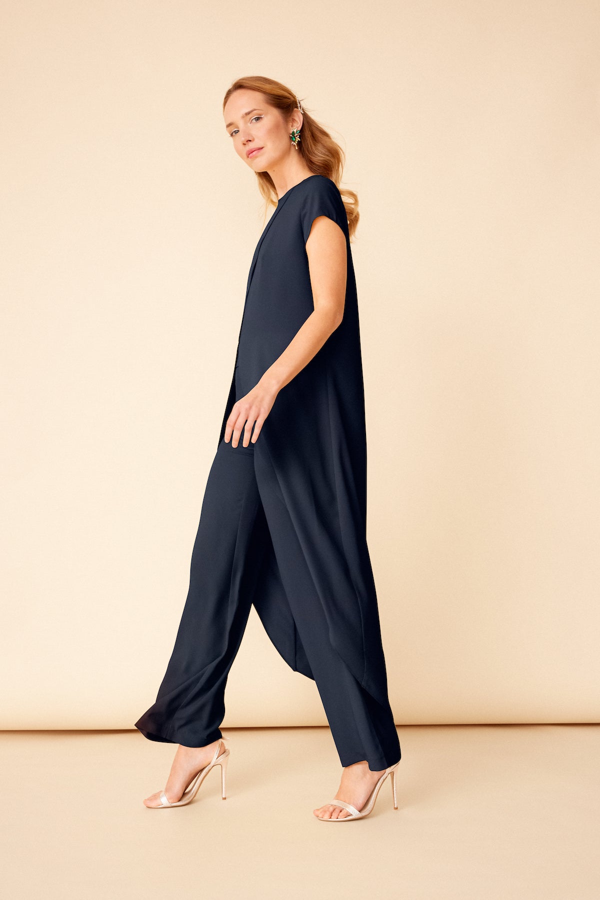 Conjunto Top Maca + Pantalon Lisa Navy · Wisteria ·