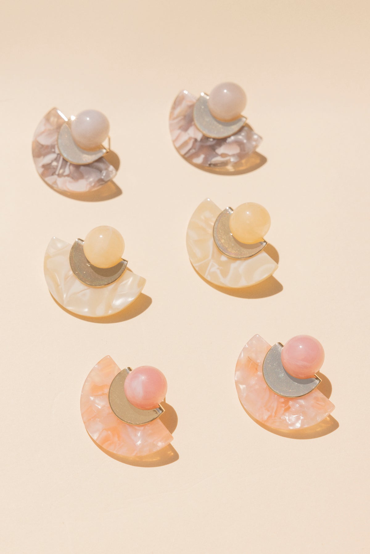 Pendientes Dama Taupe · Hamptons ·