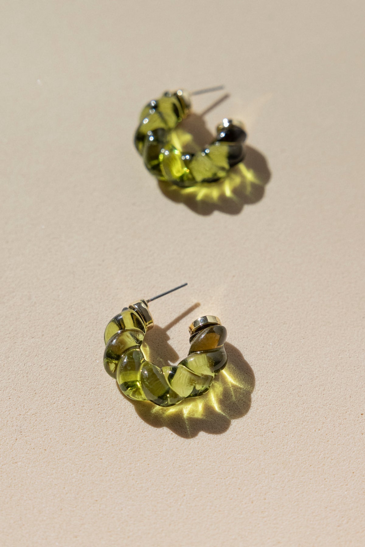 Pendientes Glossy Lia Green · Wisteria ·