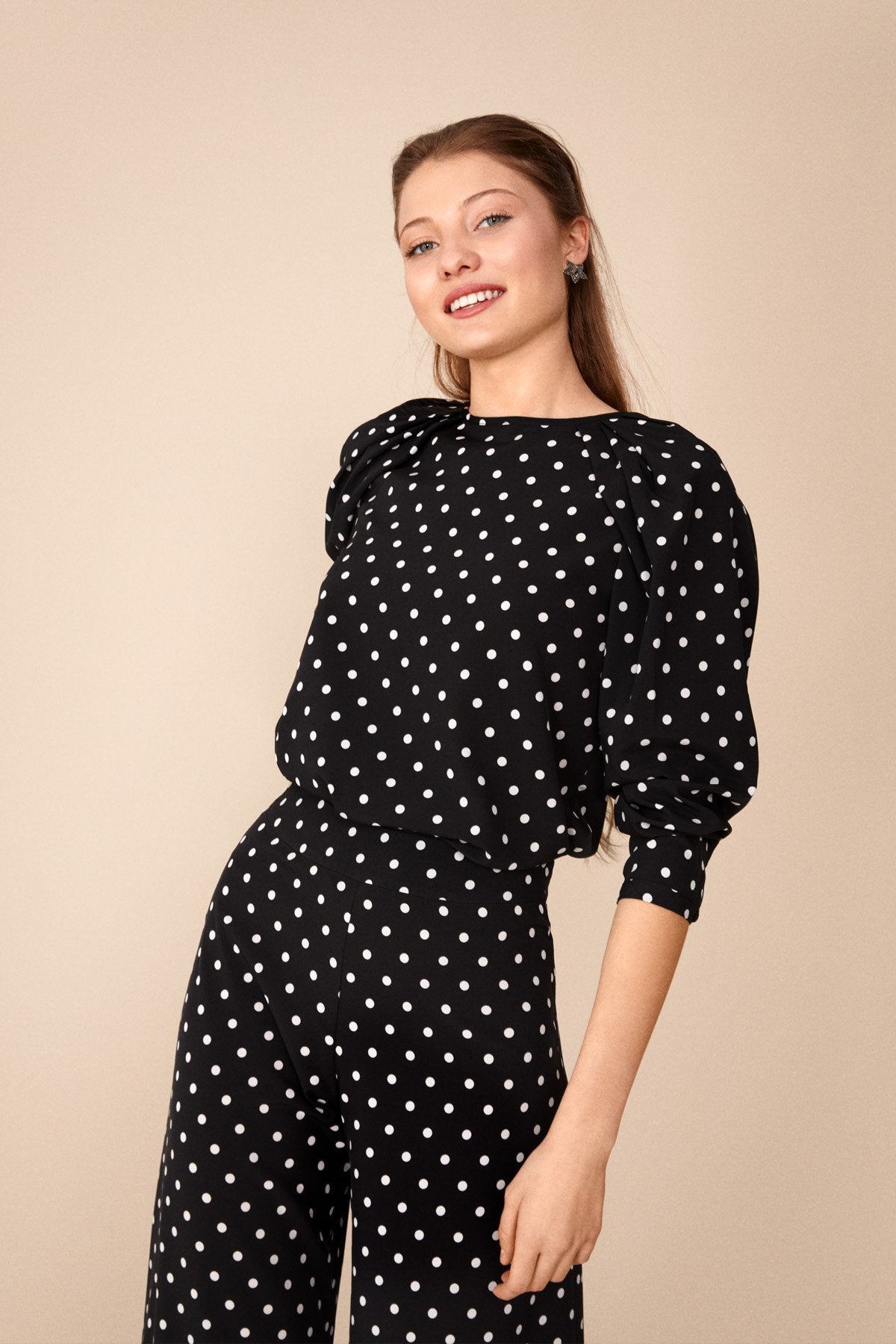 Top Claire Lunares N/B · Rivera ·