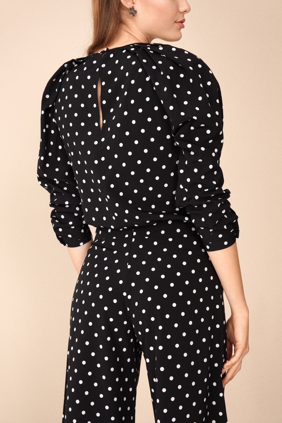 Top Claire Lunares N/B · Rivera ·