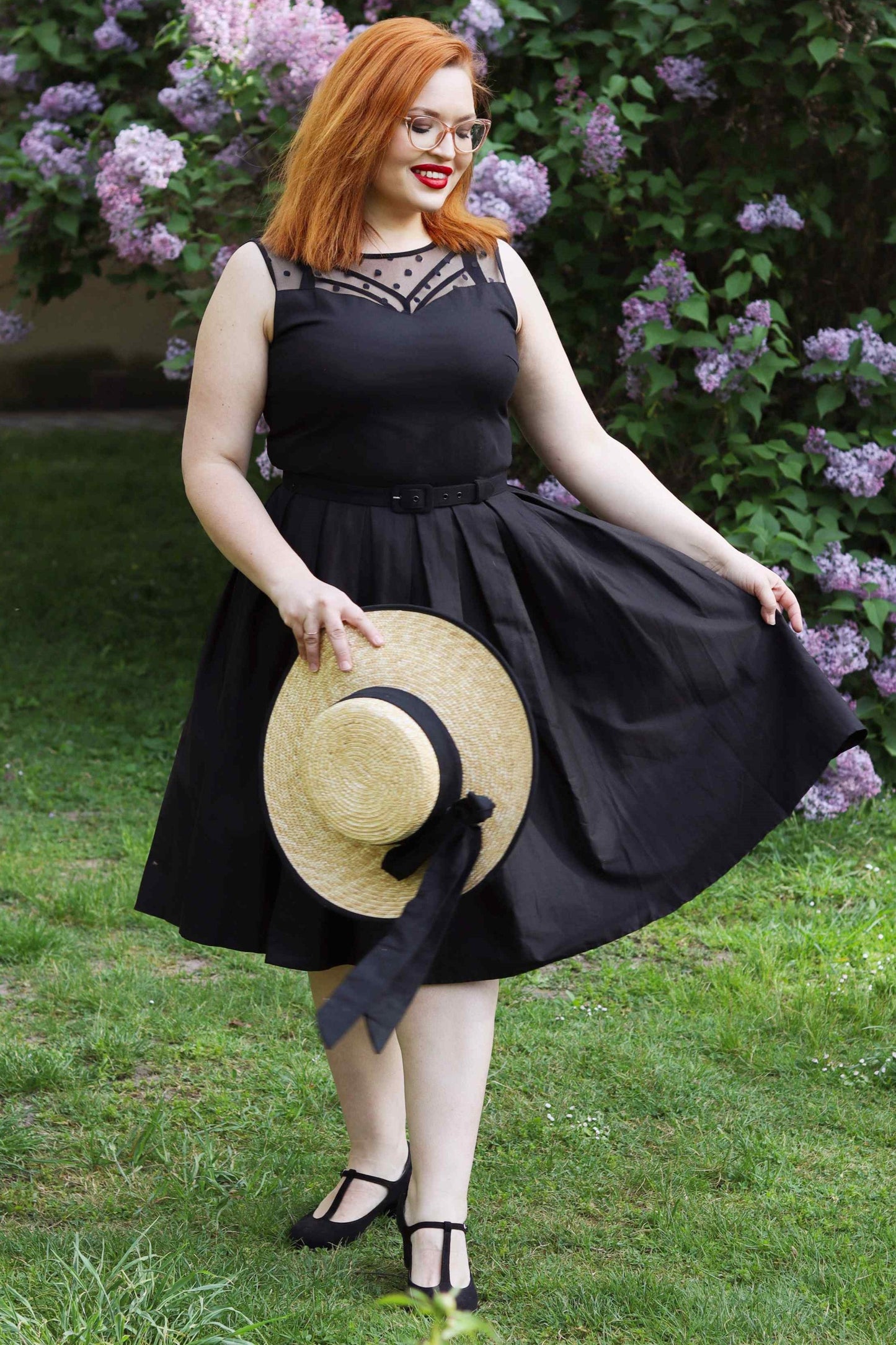 Elizabeth Vintage Style Mesh Party Dress in Black